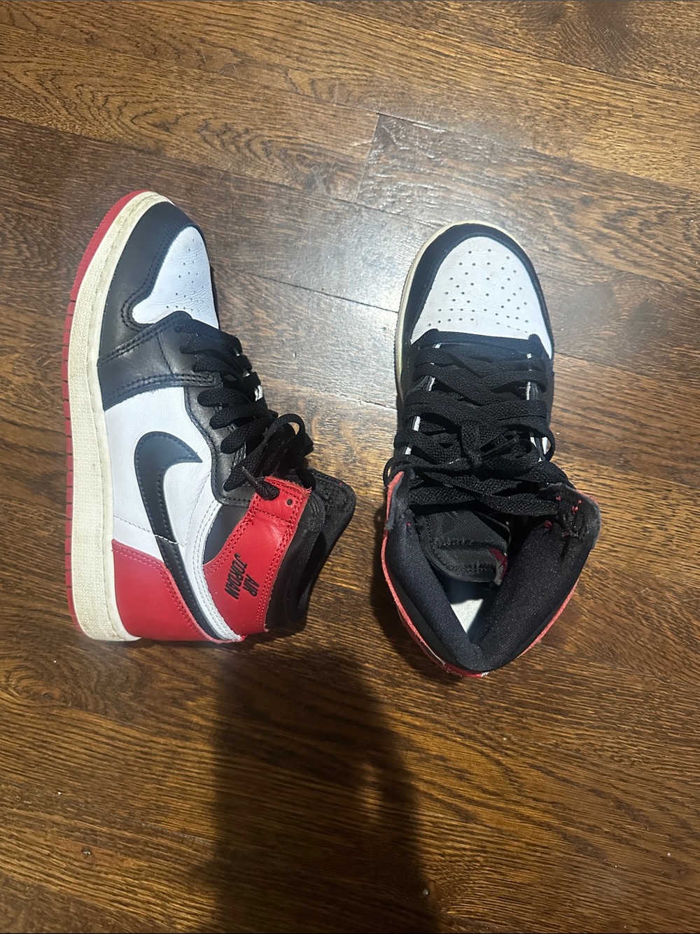 Jordan Black White Red Retro High-Top Sneakers